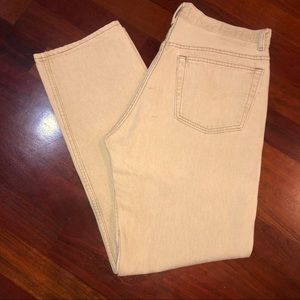 Tan Levi jeans in size 32x31-button fly